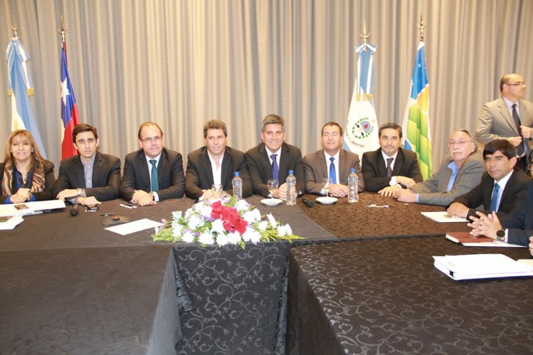 Gobierno Regional logra acuerdo para mantener peajes y número de animales que ingresarán a las veranadas en San Juan