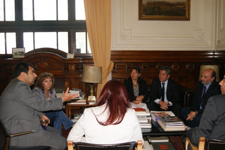 Gobierno Regional realiza gestiones para concluir última etapa del Estadio de Ovalle