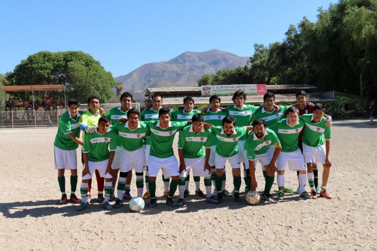 Unión Esperanza levantó la copa de campeón del Torneo de Fútbol Rural de Primavera