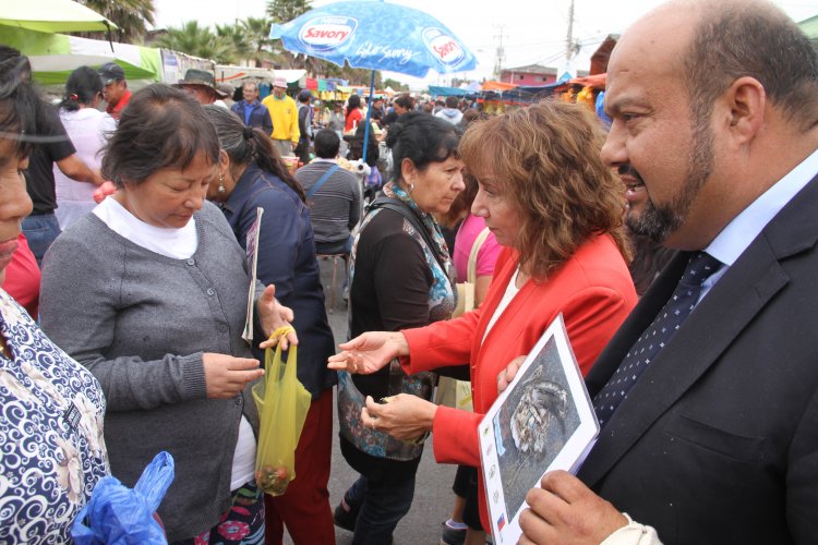 Con entrega masiva de bolsas reutilizables dan inicio a segunda parte de campaña “3R que pueden cambiar el mundo”