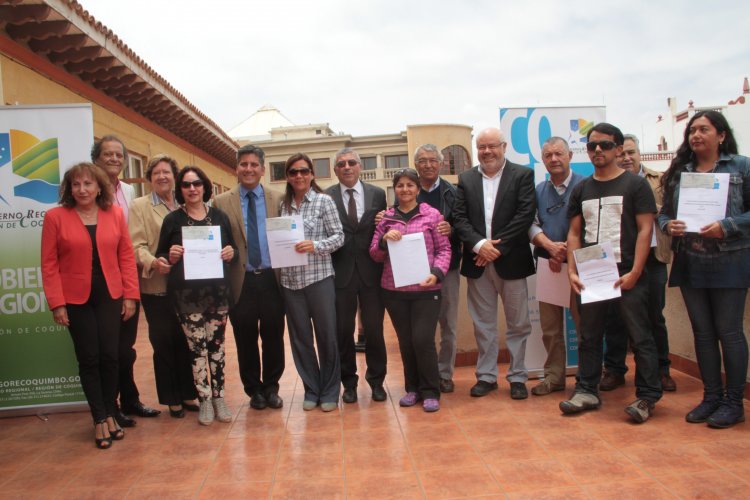 Gobierno Regional entrega fondos concursables para incentivar actividades deportivas de verano