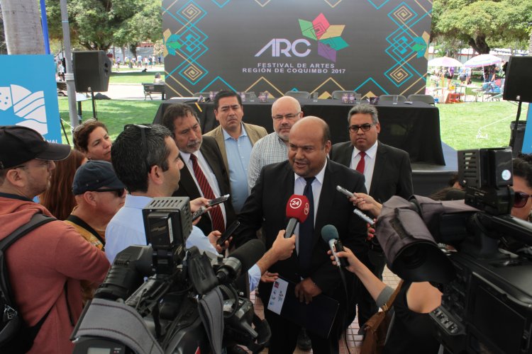 Con el homenaje a los 100 años de Violeta Parra, se inicia Sexta Versión del Festival de las Artes y la Cultura de la Región de Coquimbo