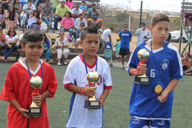 Campeonato infantil de Las Compañías premió a futuras promesas del fúltbol