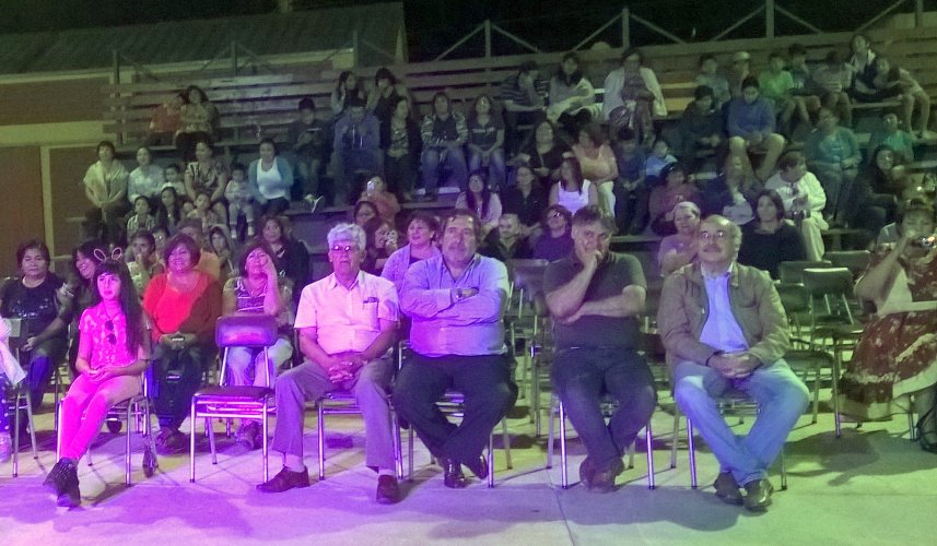 En las Compañías, pobladores de la Villa el Portal del Sol cantaron en verano