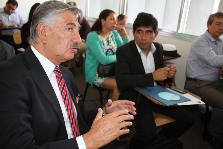 Presentan ejes estratégicos para que Chile sea un país desarrollado al año 2030