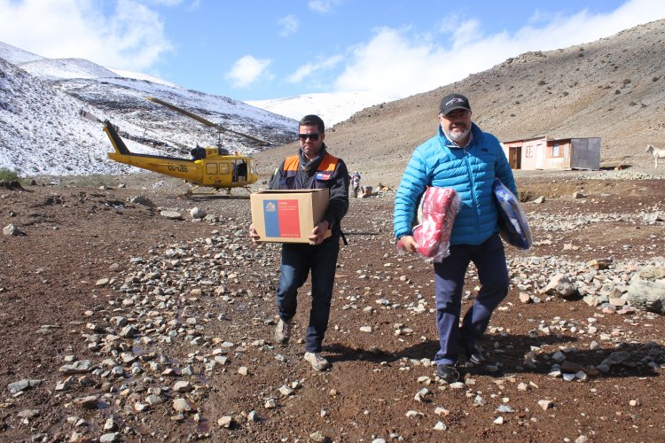 Gobierno Regional y municipio de La Higuera coordinan entrega de ayuda a crianceros afectados por temporal