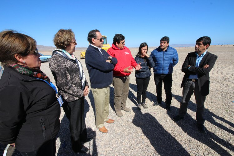 Consejeros y profesionales medioambientales conocen experiencia del único relleno sanitario municipal de Chile