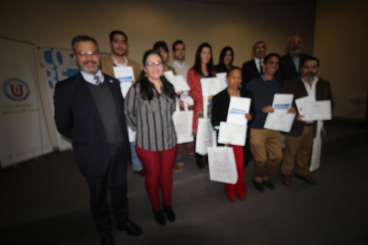 Líderes sociales reciben su certificado tras finalizar curso dictado en la UCN
