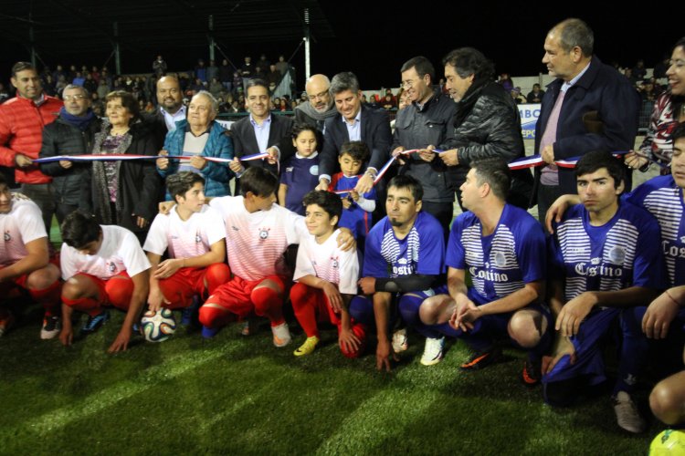 Comunidad de Guanaqueros ya puede disfrutar de su nuevo estadio de fútbol
