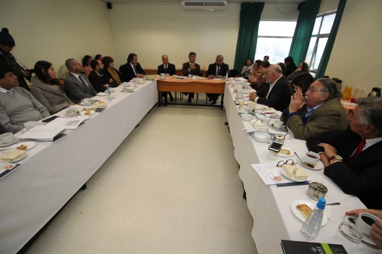 Intendente valida trabajo de la Mesa Regional Universidades - Gobierno Regional