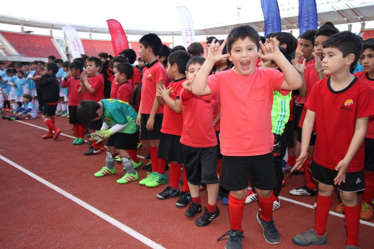 Pequeños futbolistas se aprontan para disputar torneo Champions Kid Junior en La Serena