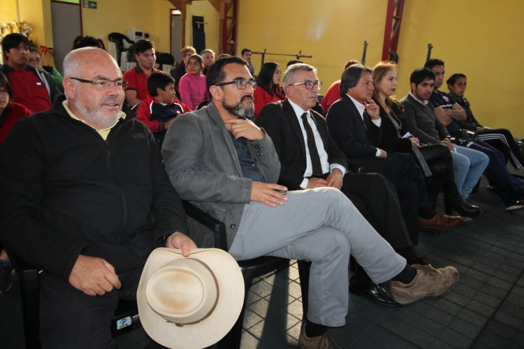 Deportistas de parque Cendyr inician proyecto de recuperación de flora nativa y reforestación