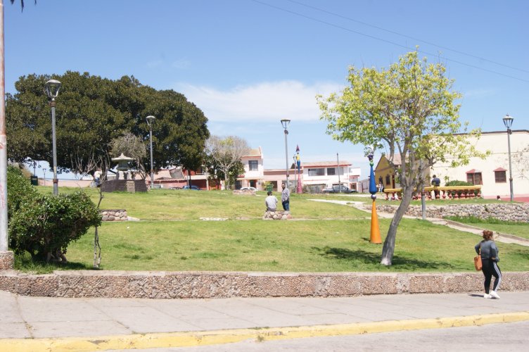 Comunidad escolar y vecinos realizarán primera intervención publica para recuperar la Plaza Tenri de La Serena