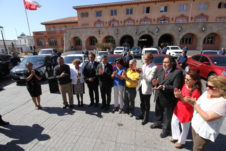 Gobierno Regional entrega 20 vehículos nuevos a la PDI y financia moderno edificio institucional