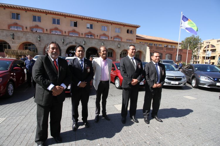 Gobierno Regional entrega 20 vehículos nuevos a la PDI y financia moderno edificio institucional