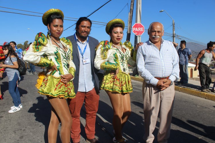 Las Compañías se llena de colores y música con su segundo Carnaval Andino