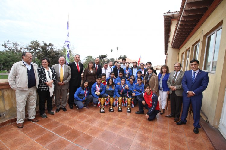Pesistas de La Serena se coronaron campeones nacionales y agradecieron al CORE entrega de fondos