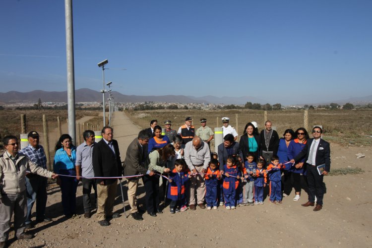 Inauguran nueva vía de evacuación para habitantes de caleta San Pedro