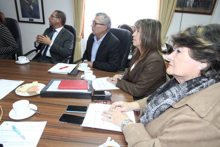 Mesa Universidades – Gobierno Regional retoma sus funciones y recibe respaldo del nuevo CORE