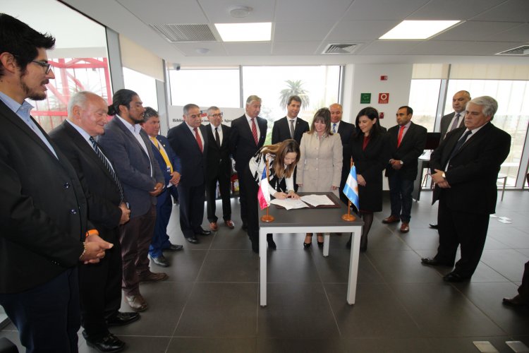 Biblioteca Regional Gabriela Mistral abre espacio a creaciones literarias binacionales Coquimbo - San Juan