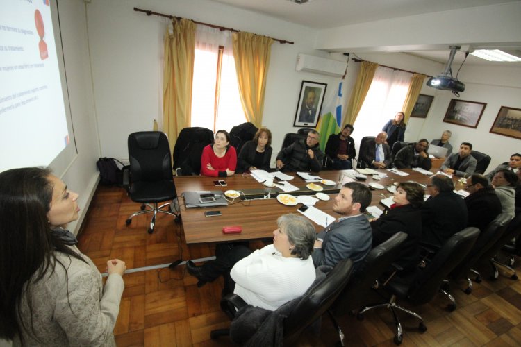 Estudian creación del Primer Centro Macroregional para derivación de pacientes con enfermedad de Chagas