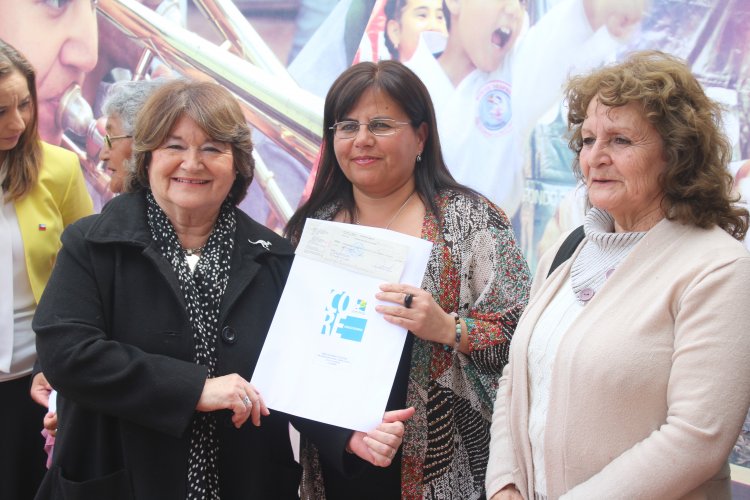Gobierno Regional entregó cheques por más de $680 millones para la ejecución de proyectos de Seguridad Ciudadana en toda la región