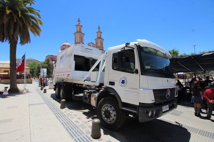 Andacollo recibe modernos camiones para la recolección de residuos domiciliarios