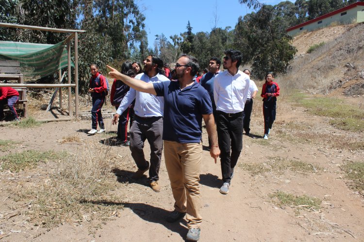Implementan taller educativo sobre reforestación de plantas nativas en el Cendyr de La Serena