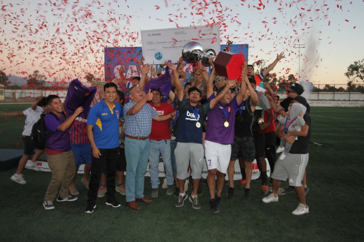 “Pablo Neruda” se corona ganador del Campeonato de Fútbol de Verano de Tongoy