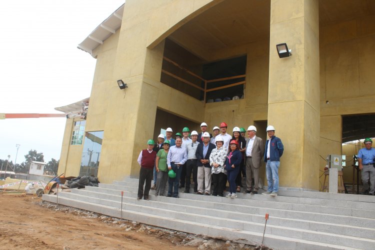 Más de un 90% de avance presentan obras del Polideportivo en Las Compañías