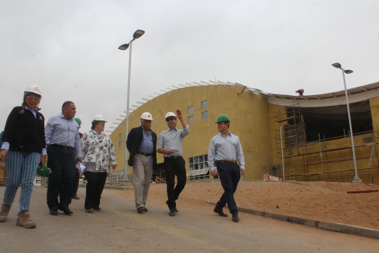 Más de un 90% de avance presentan obras del Polideportivo en Las Compañías