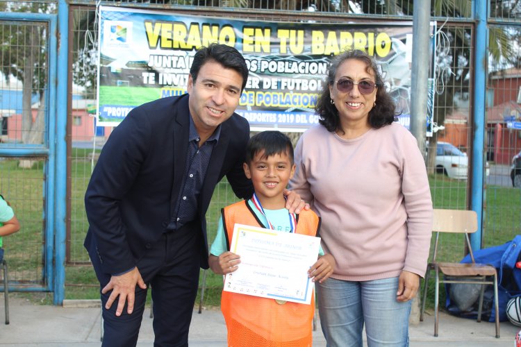 En barrio Baquedano de Coquimbo finaliza con éxito proyecto deportivo de baby fútbol para niños y niñas