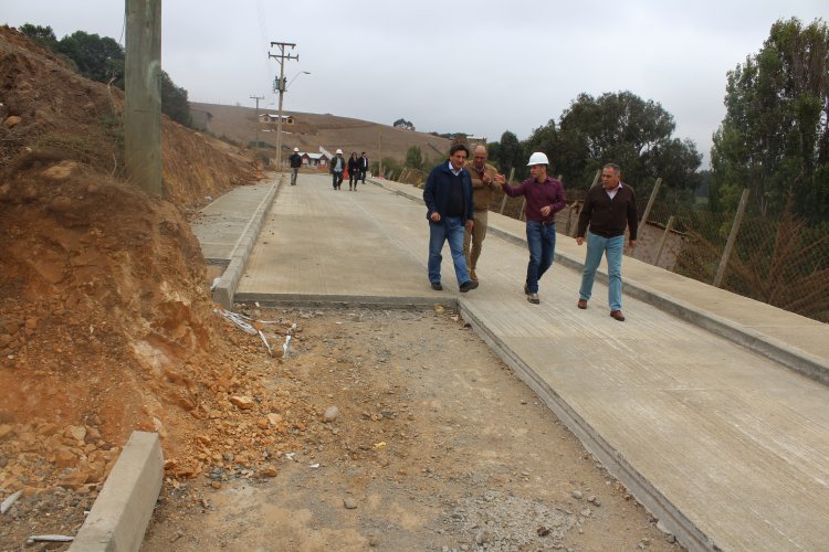 Más del 90% de avance presentan obras de alcantarillado y urbanización en Huentelauquén Norte