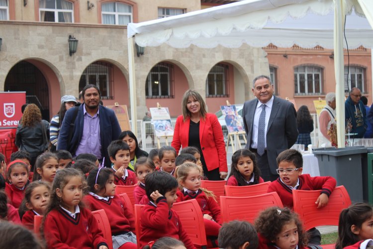 En La Serena celebran la Fiesta del Libro y la Lectura basados en los 130 años del natalicio de Gabriela Mistral