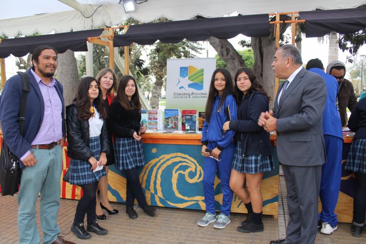 En La Serena celebran la Fiesta del Libro y la Lectura basados en los 130 años del natalicio de Gabriela Mistral