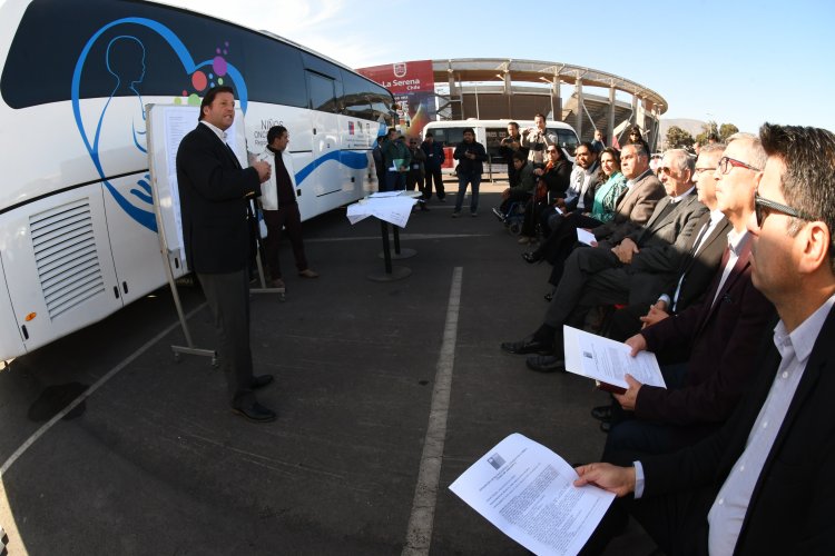 Autoridades abordarán en conjunto observaciones a bus oncológico