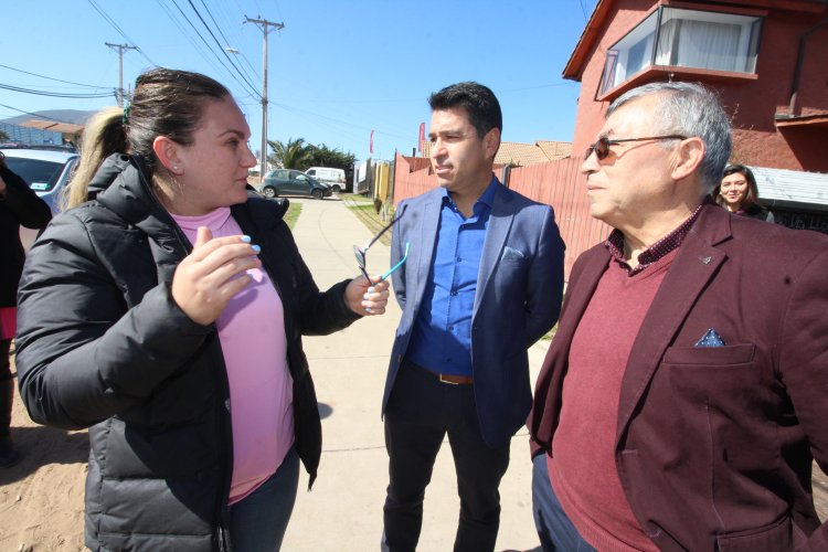 Pesista María Fernanda Valdés recibe apoyo del Gobierno Regional a través del Fondo de Deportes