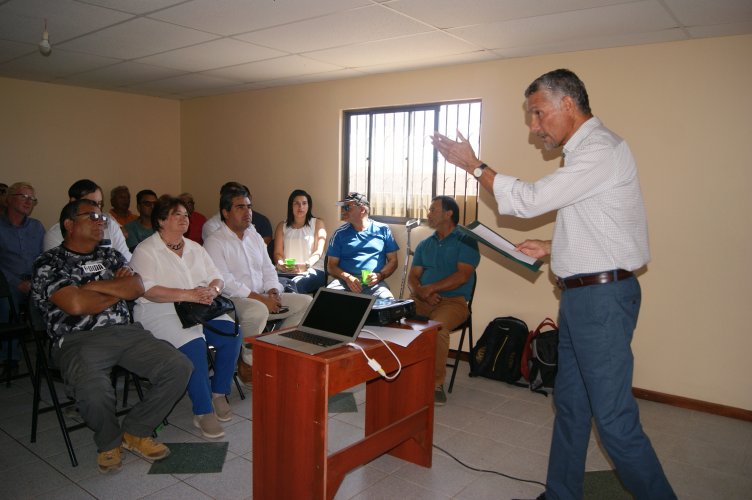 Auditores internacionales de Escocia y Argentina certifican estándares de calidad de la industria ostionera regional
