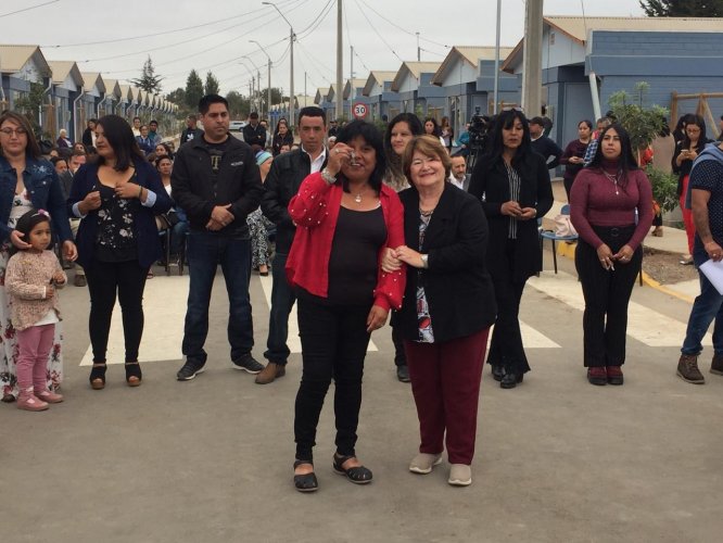 Familias de Pan de Azúcar cierran más de 14 años de espera recibiendo sus casas propias