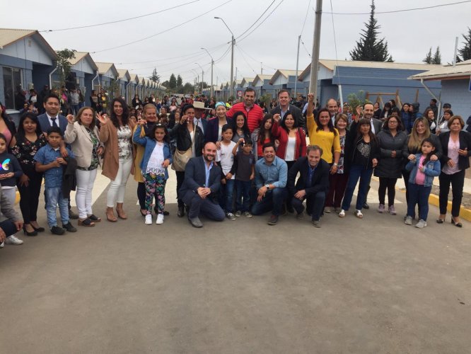 Familias de Pan de Azúcar cierran más de 14 años de espera recibiendo sus casas propias