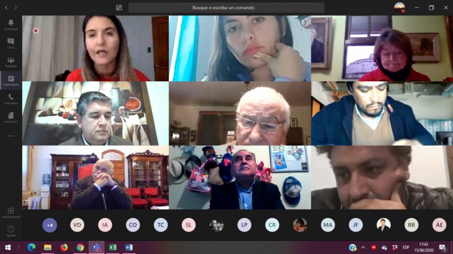 Acuerdan crear mesa de trabajo para atender demandas del campamento La Varilla en La Serena