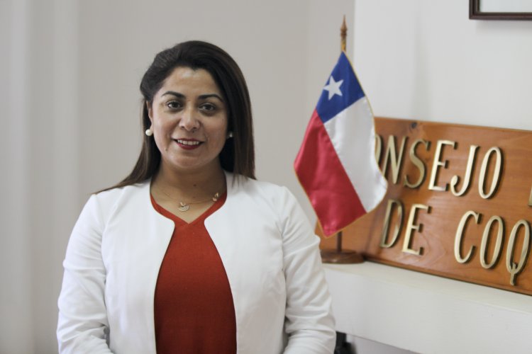 En sesión especial asumió la nueva consejera regional Dinka Herrera