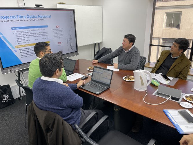 Consejeros gestionan acelerar proyectos de conectividad física y digital