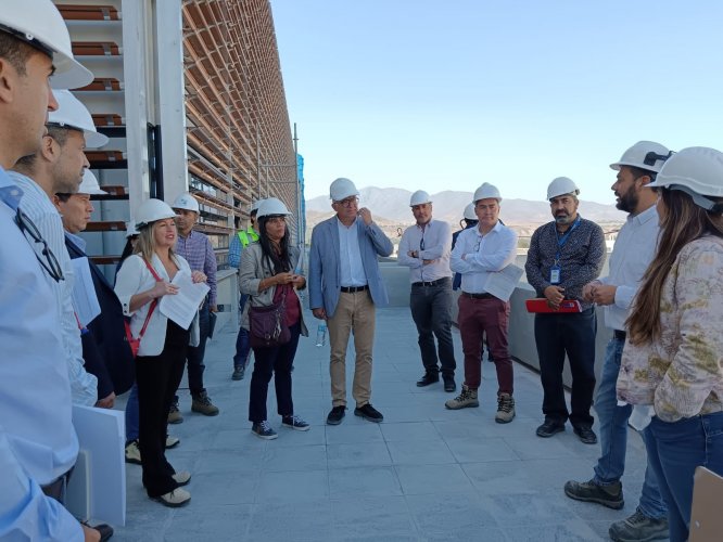 Cores visitan obras de Edificio Consistorial de Ovalle y aprueban suplemento de fondos: Construcción presenta 65% de avance