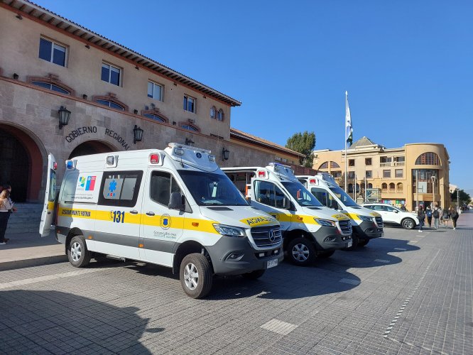 Gobierno Regional entrega tres nuevas ambulancias para Monte Patria y Punitaqui