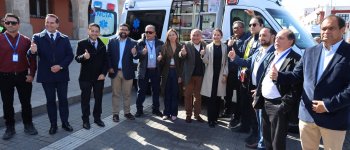 Gobierno Regional refuerza red de salud con entrega de 14 nuevas ambulancias en la región
