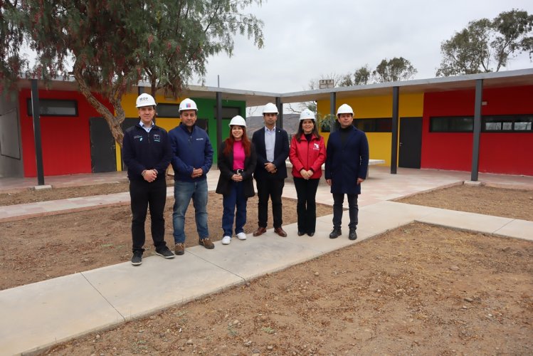 Reactivan tramo final de la reposición de la Escuela San Antonio de la Villa de Barraza en Ovalle