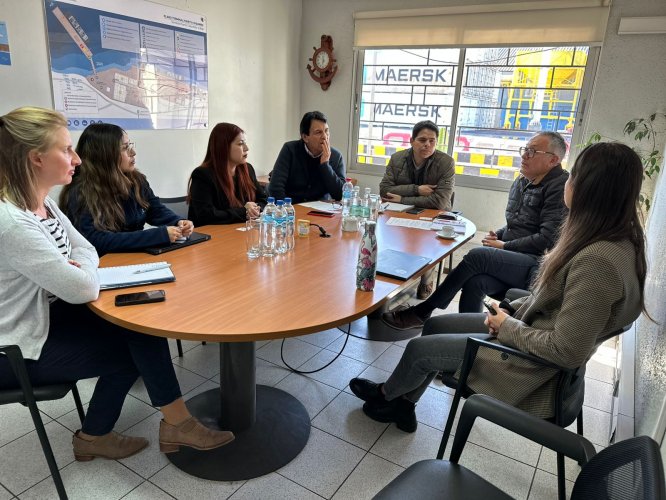 Embarque de cítricos procedentes de Tucumán avizora buenos tiempos para el Puerto de Coquimbo