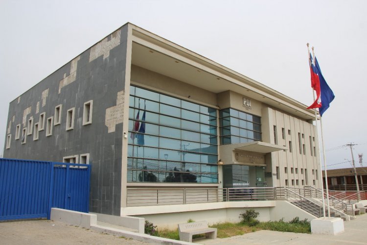 Gobierno Regional financia mejoramiento y conservación de complejo PDI en Los Vilos