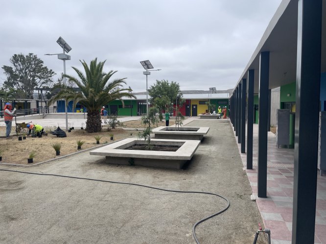 Obras de la Escuela de Barraza entran en su etapa final y autoridades proyectan su entrega para los próximos meses